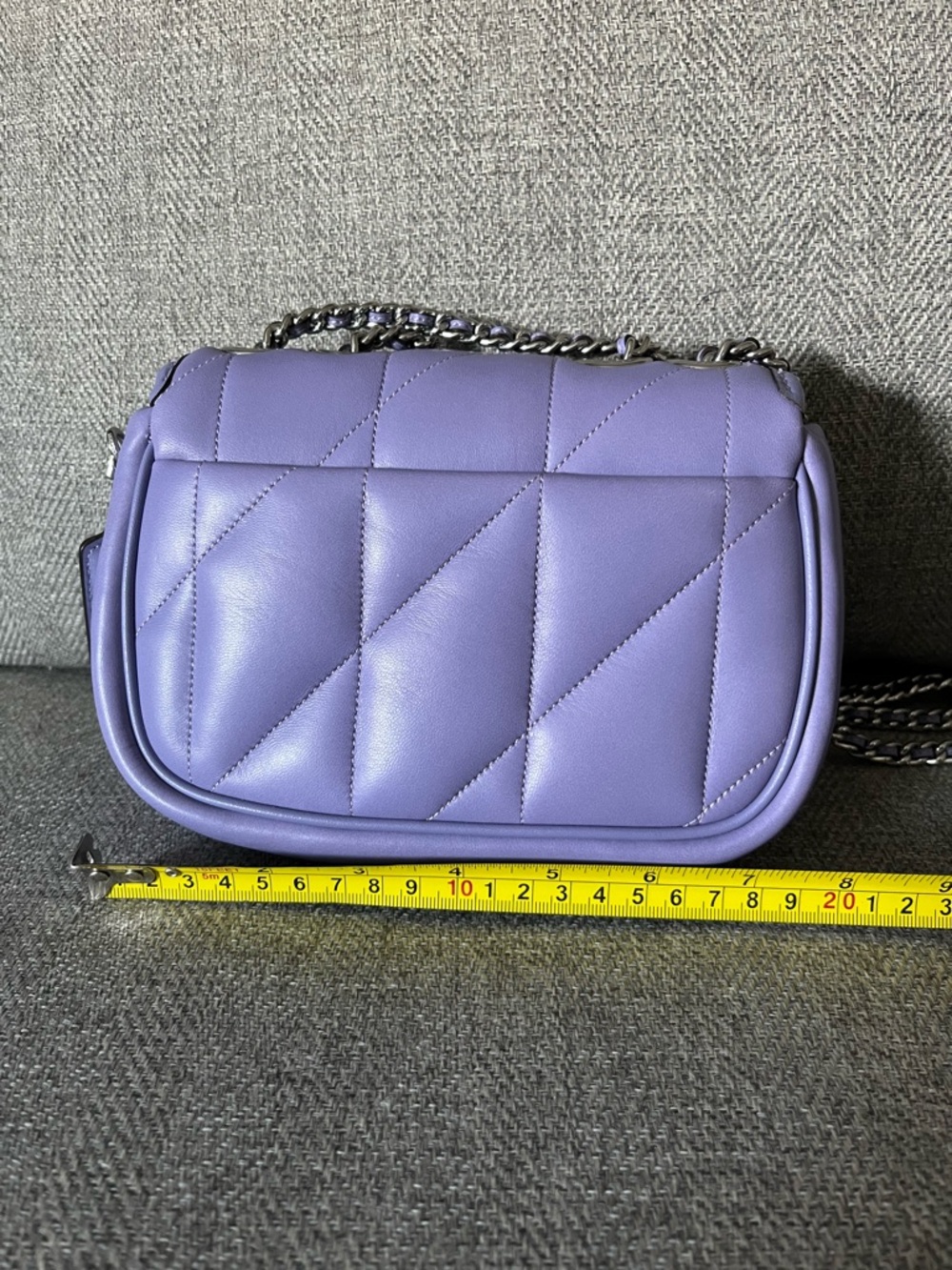 Coach Pillow Madison 18 Light Violet - Picture 2 of 16